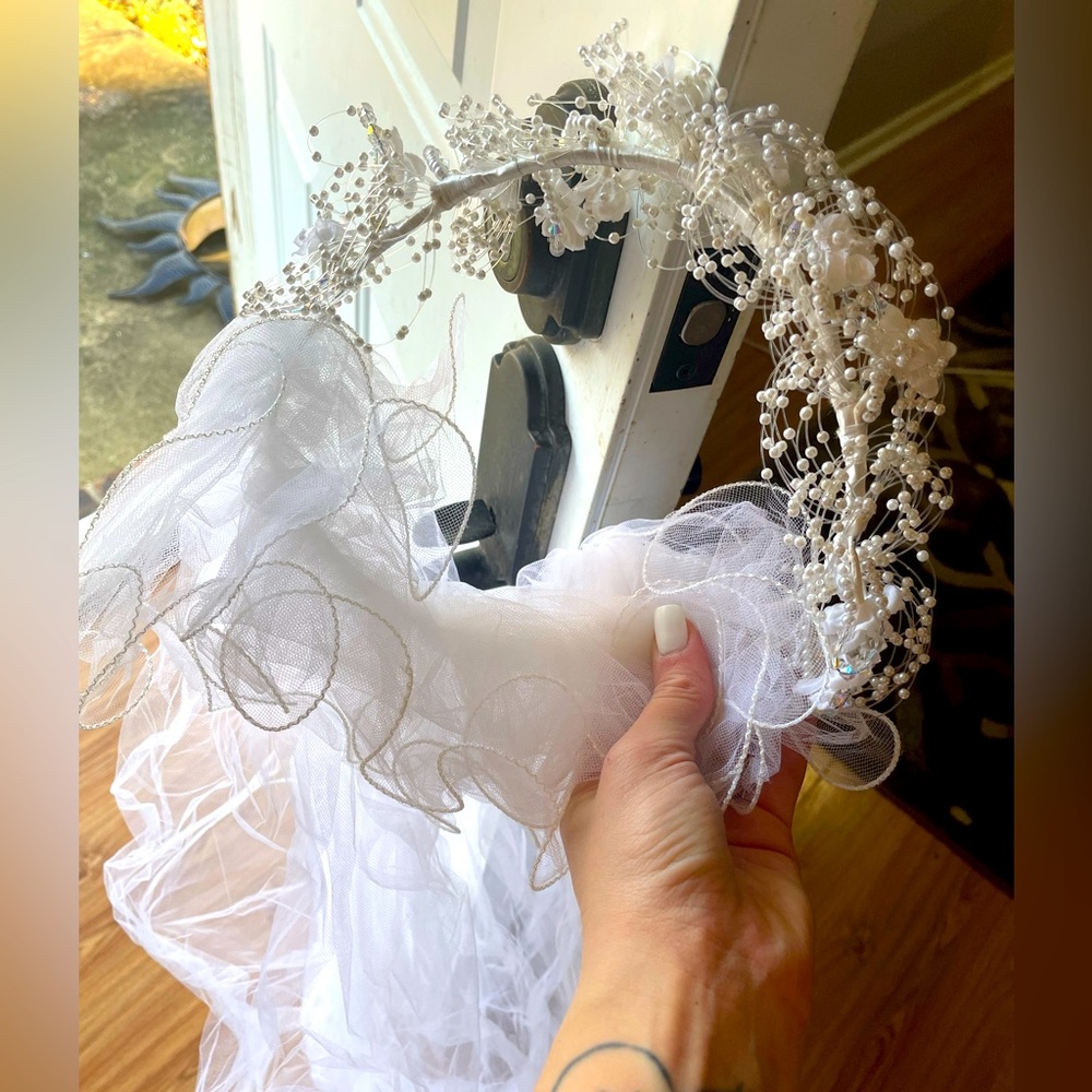 Davids bridal wedding dress worn once.